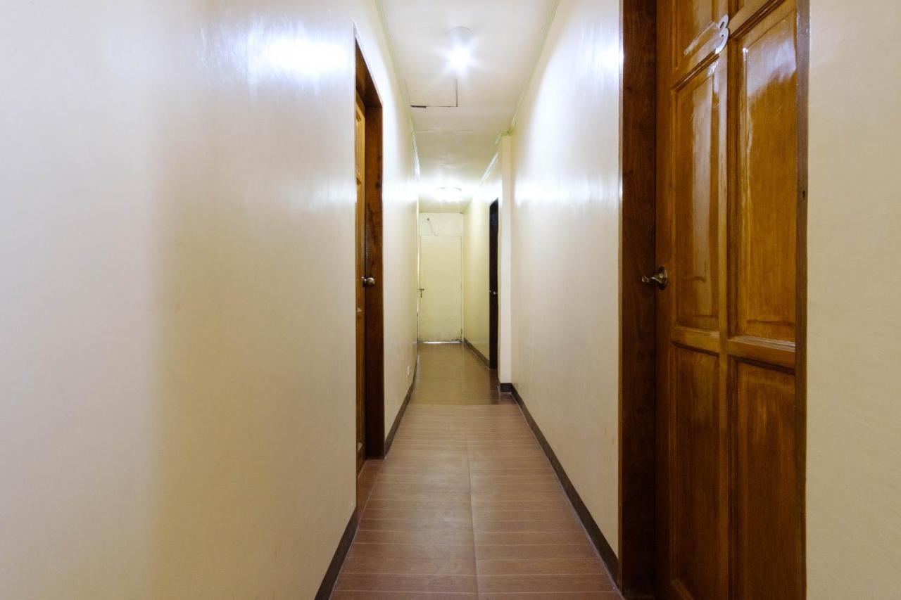 Reddoorz @ Poblacion 6 Coron Exterior photo